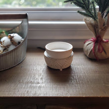 Load image into Gallery viewer, Vintage White 2-in-1 Fragrance Warmer