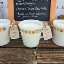 Load image into Gallery viewer, Vintage Pyrex “Butterfly Gold” Candle – 1970s Collectible Mug
